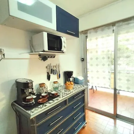 Large 1 Bdr, Ac, Locked Parking, Near City Center